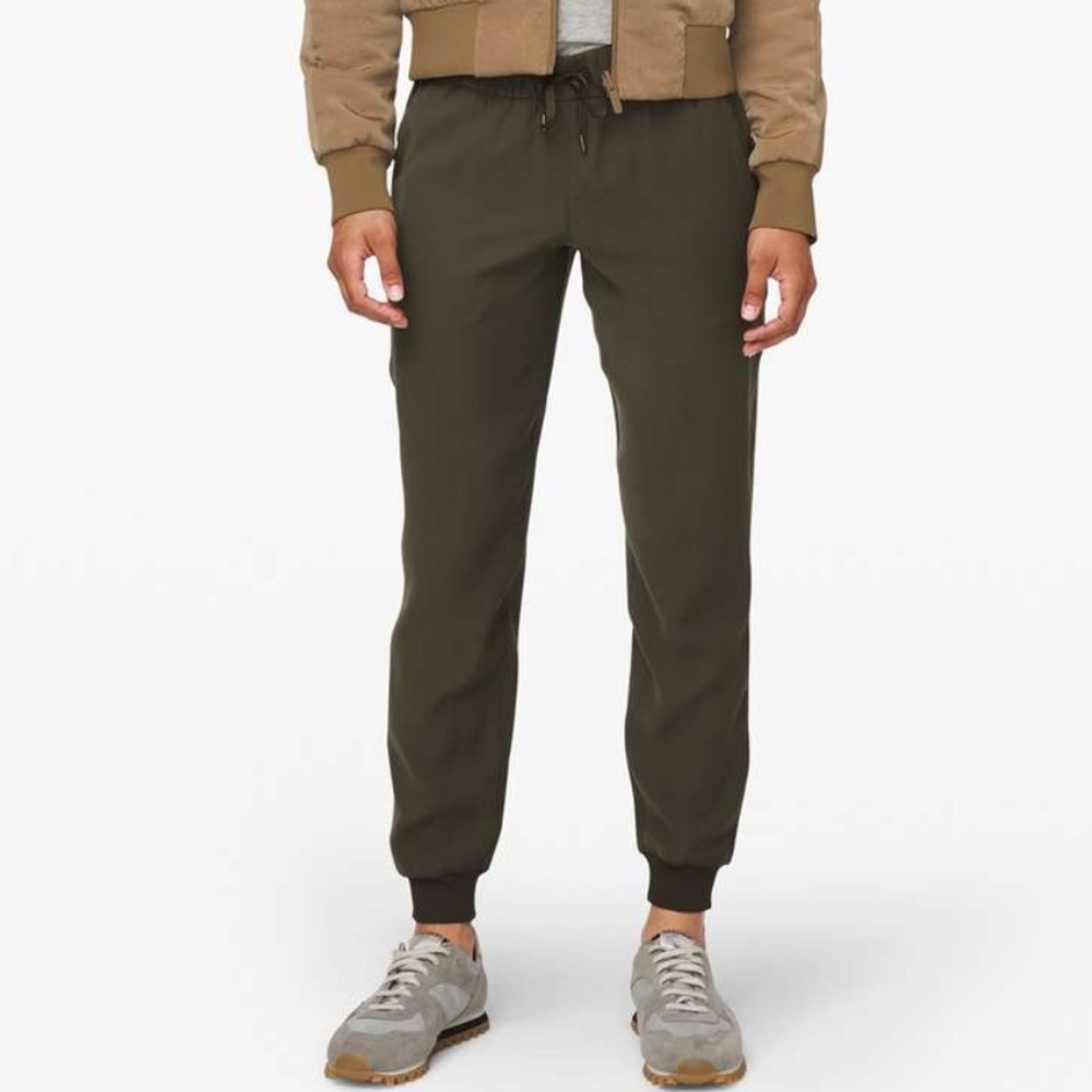 Lululemon On The Fly Jogger